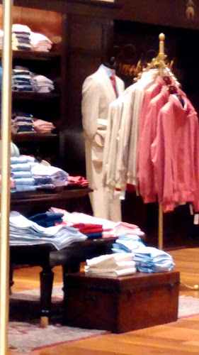 Brooks Brothers - Santiago de Surco
