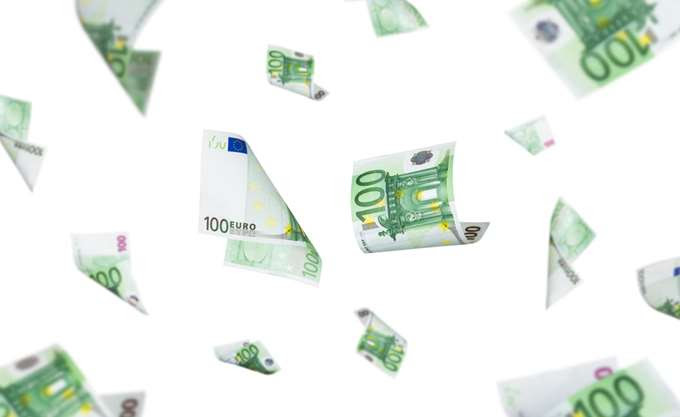 Τα κίνητρα για τη χρήση καρτών αντί μετρητών μέσω φορο-λοταρίας