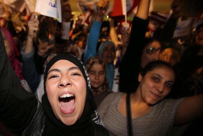 Seguidores de Nidaa Tunis celebran su victoria tras las elecciones de...