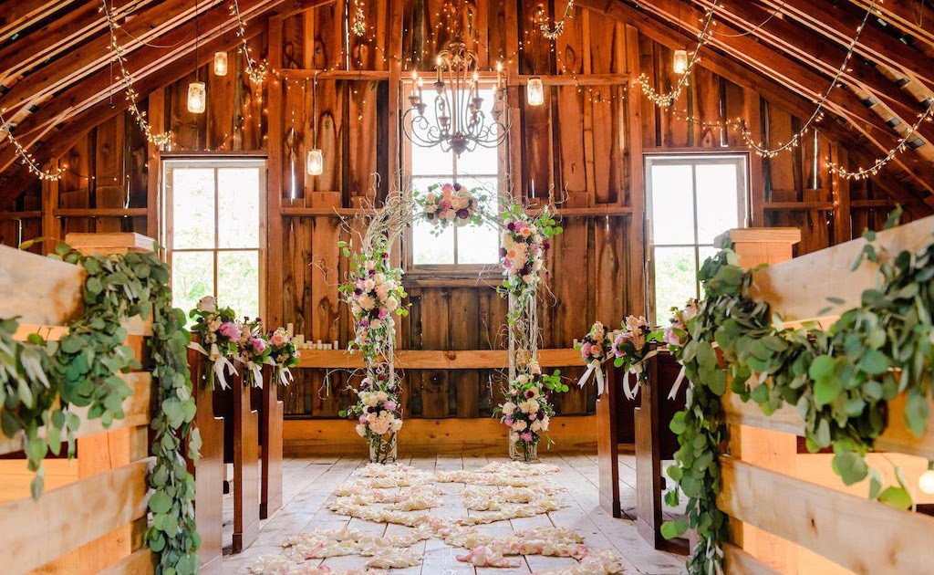Names For A Farm And Barn Wedding Venue 21 Unique and
