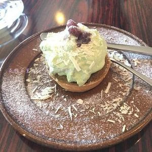 抹茶とホワイトチョコのタルト01.JPG