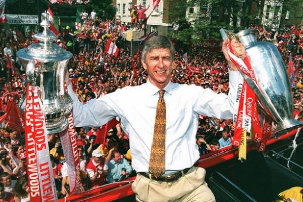 http://medias.lequipe.fr/img-photo-jpg/wenger-1998/1500000000746038/51:0,656:392-600-400-70/0379b.jpg