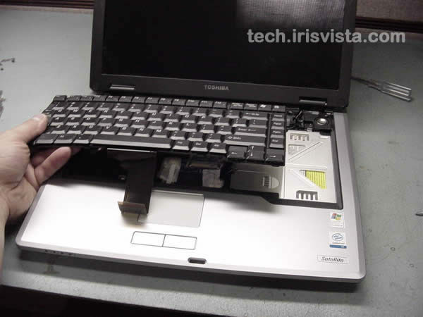Toshiba Satellite A55 A50 keyboard removal guide