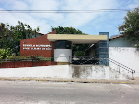 Escola Municipal Professor Ulisses de Góis