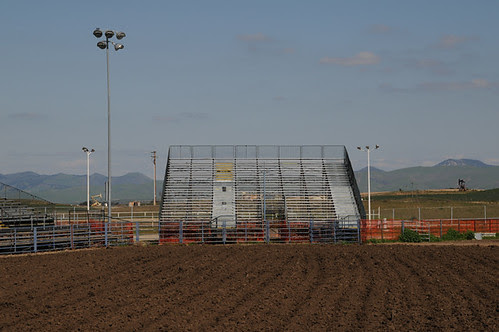 rodeo stands and oil wells_3656 web