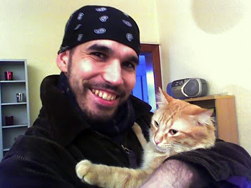 Foto de de J.Álvarez con su gatito Ranma