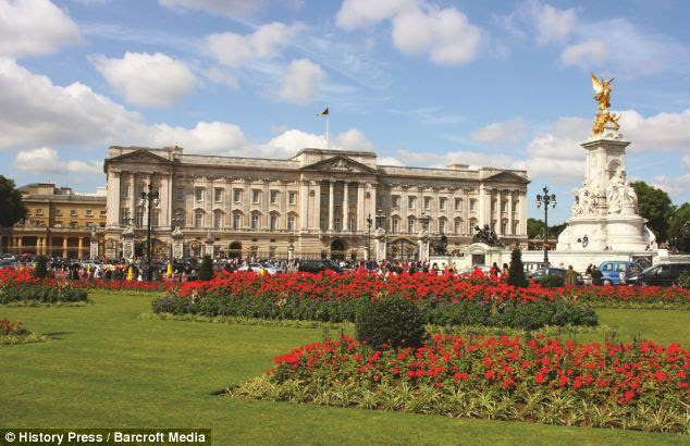 Buckingham Palace represents one part of London that hasn't changed