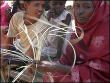 Eritrean Halima Saleh weaving