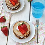 Rye flour pancakes with ricotta and strawberries
