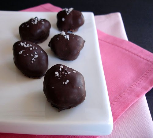 Caramel-dark chocolate truffles with fleur de se