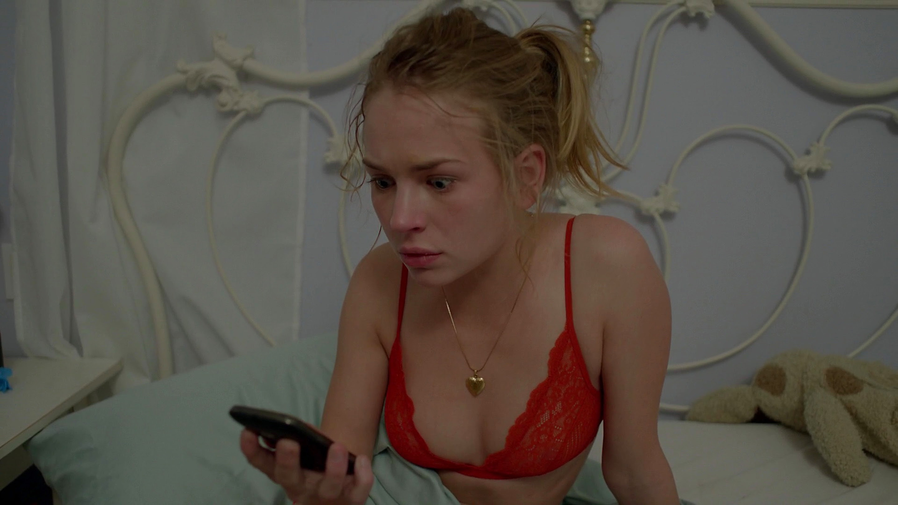 Naked britt robertson Britt Robertson