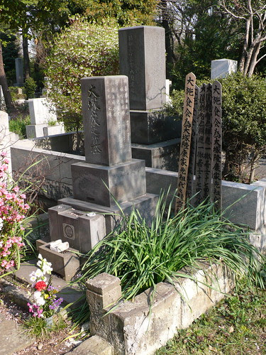 Aoyama cemetery 17