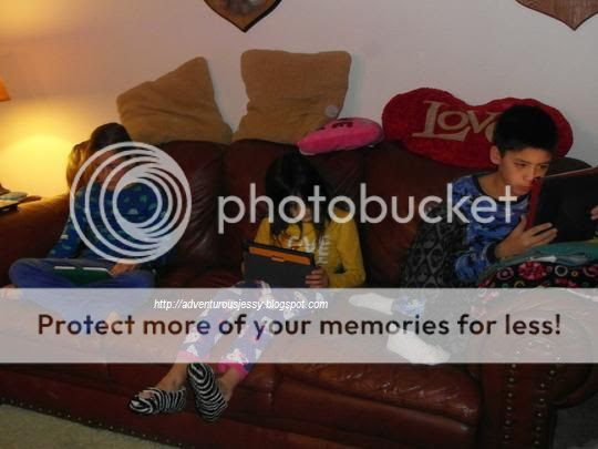 photo kidsandtheirgadgets.jpg