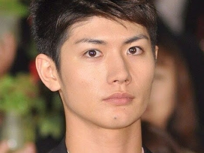 ツー ブロック 俳優 髪型 ショート の最高のコレクション 最も人気のある髪型