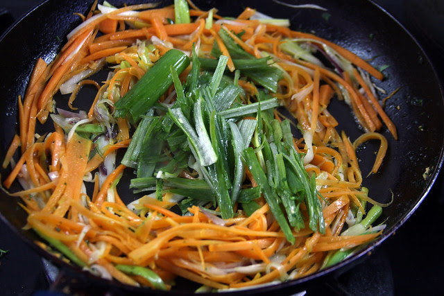 Penne Rigate con Hongos y Vegetales 077