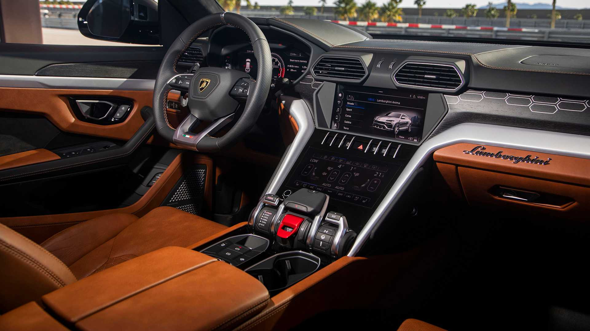 Lamborghini urus interior