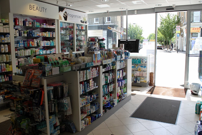 334 Uxbridge Rd, London W12 7LL, United Kingdom