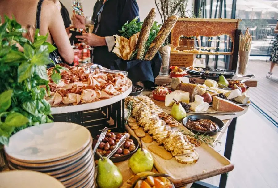 Backyard Bbq Wedding Menu - 12 Tips For A Fun Affordable Backyard