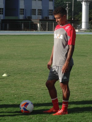 Thiago Potiguar, meia do América-RN (Foto: Carlos Cruz/GloboEsporte.com)