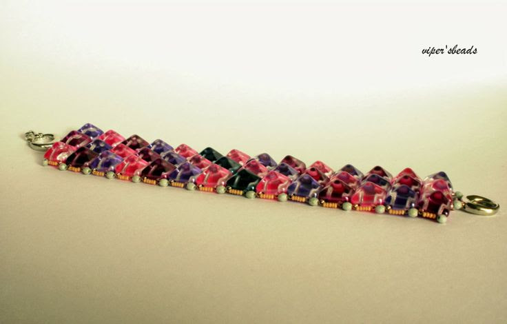 http://www.pinterest.com/pin/58828338856774117/ VIPER'S BEADS: BEADS BEADS BEADS.............BIJOUXMETAL.COM