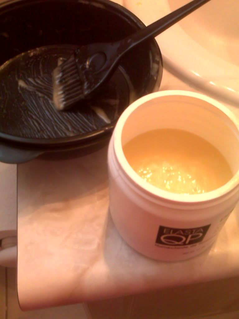 Hairlicious: Pour mix into container