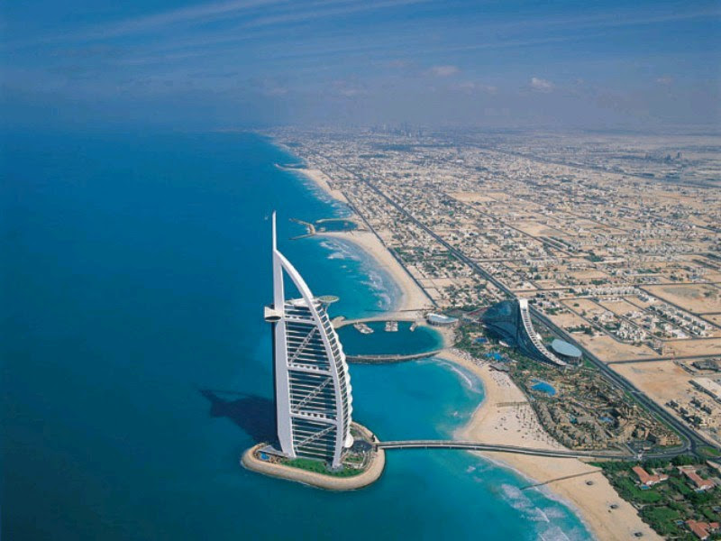 http://www.global-changes.com/wp-content/uploads/2009/10/Burj-al-Arab-Hotel.jpg