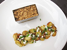 crumble vegetalien Crumble oignons sésame grenailles thym olives