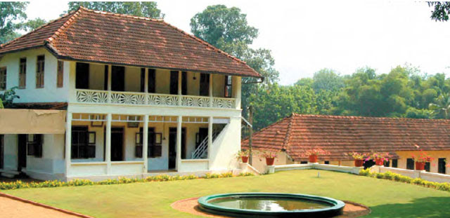 FWD-Life-July-Issue(1)-kerala-estate-bungalow-kalaketty-estate