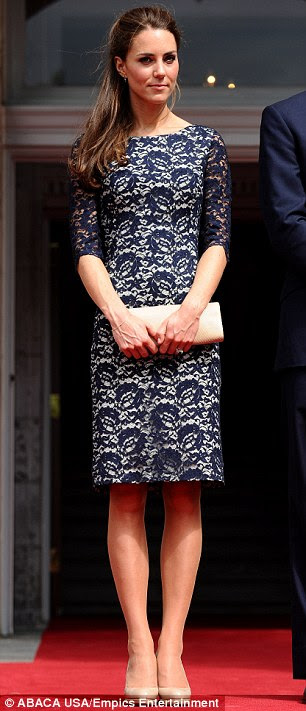 http://i.dailymail.co.uk/i/pix/2011/09/16/article-2038029-0DE8D97C00000578-267_306x711.jpg