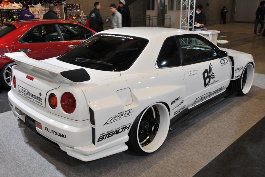 JDM Nissan Skyline 2000