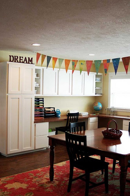 craft room to die for!!