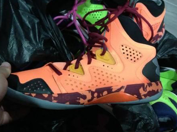 herringbone pattern basketball shoes