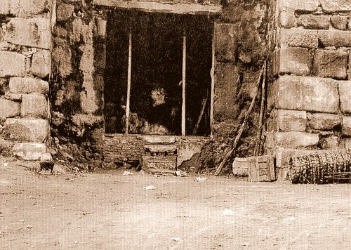 Puerta de Alcántara durante la restauración