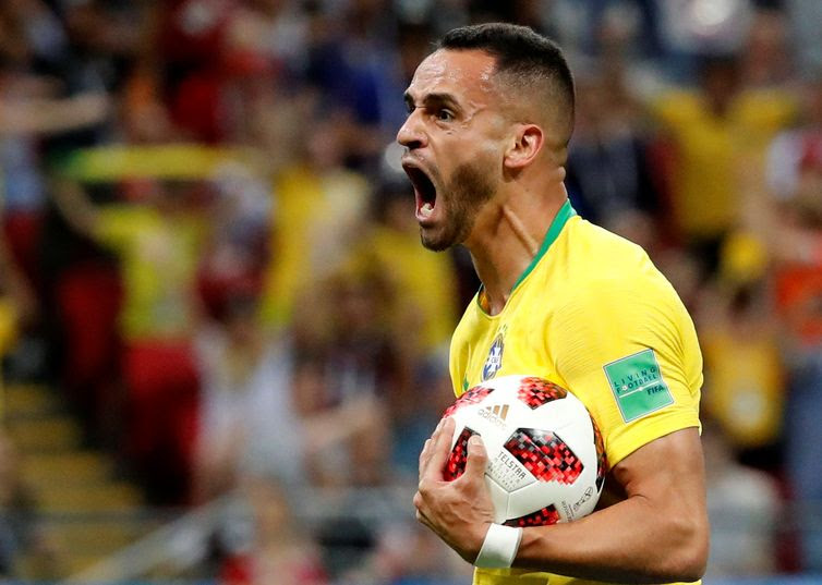 Copa 2018: Brasil e Bélgica. Renato Augusto, do Brasil, marca o primeiro gol da equipe.