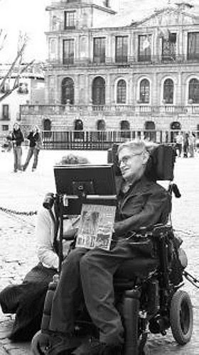 Stephen Hawking en Toledo. 14-4-05. Hemeroteca diario ABC.