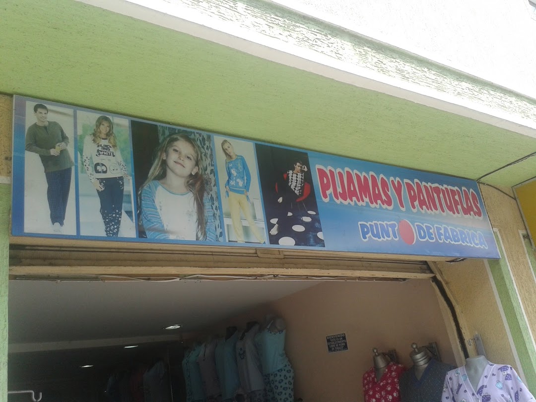 Pijamas y Pantuflas