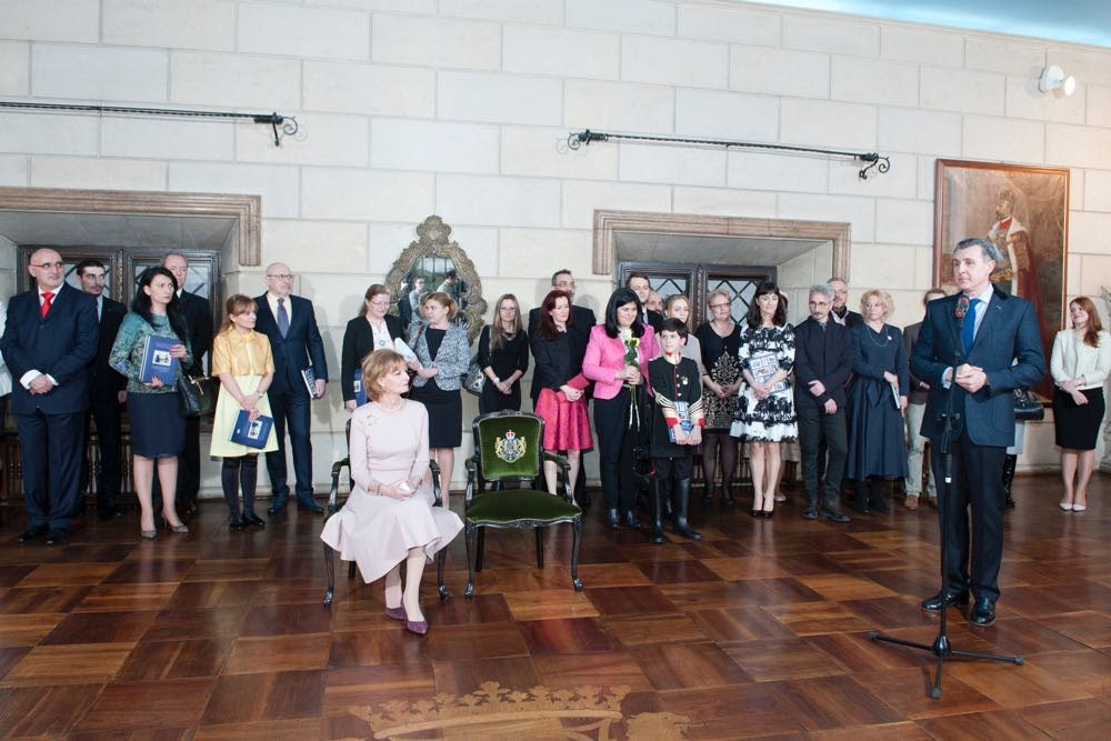 Palatul Elisabeta lansare Margareta marturia unui sfert de veac Palatul Elisabeta lansare Margareta marturia unui sfert de veac