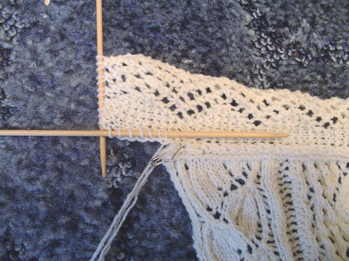 Hiawatha corner - picking up stitches along