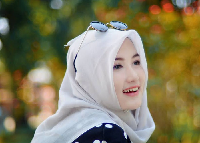 Model Rambut Pendek Wanita Muslimah