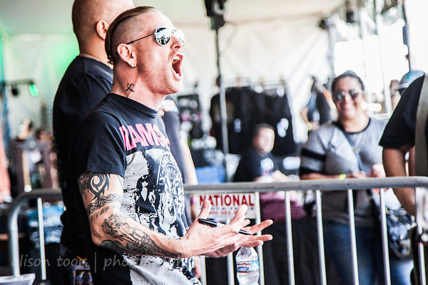 Corey Taylor signing