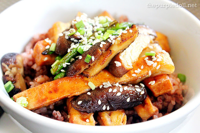 Tofu Teriyaki with Sauteed Asparagus & Shiitake Mushrooms P280