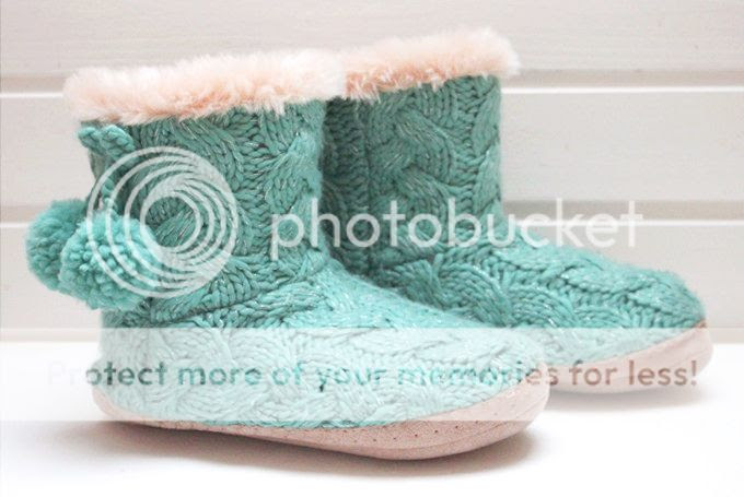 http://i402.photobucket.com/albums/pp103/Sushiina/cityglam/shopping_zps4e6e2df6.jpg