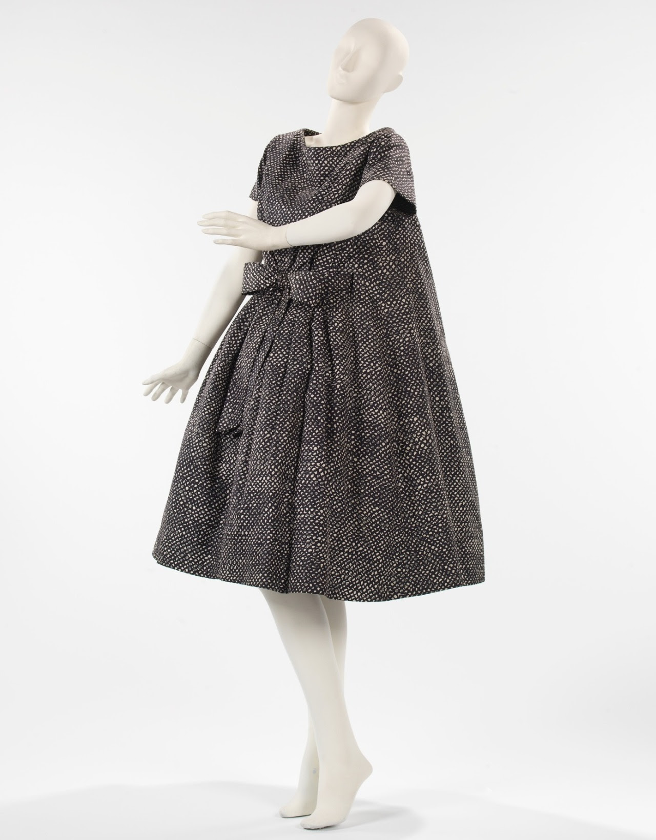 fashiongallery: Costumes In History-20TH Century