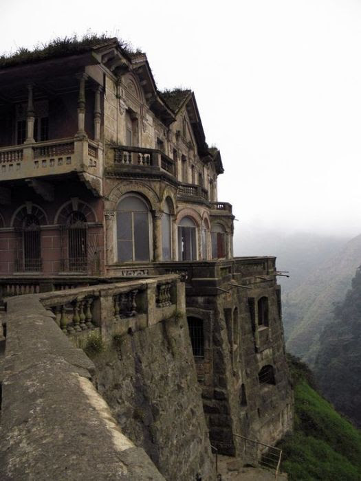 This Abandoned Mountaintop Hotel Is a Beautiful Piece of History