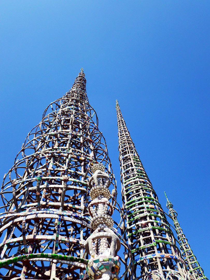 Avoiding Regret: Photo Essay: These Towers That Bend, But Never Break