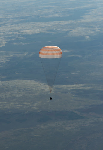 Expedition 35 Landing (201305140003HQ)
