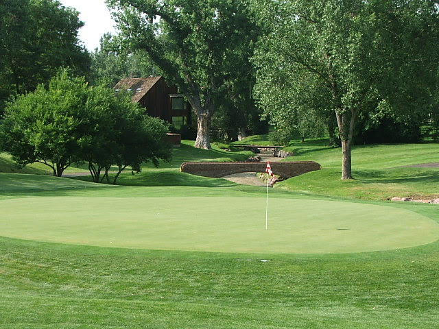 13th green from behind