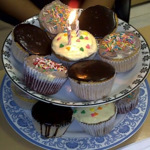 cupcakes for Jo's bday