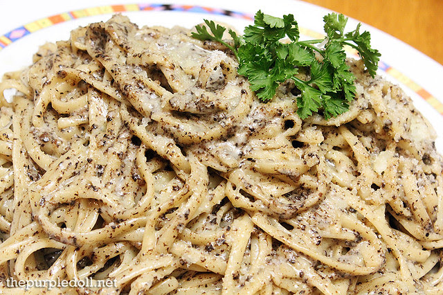 Linguine with Black Truffle