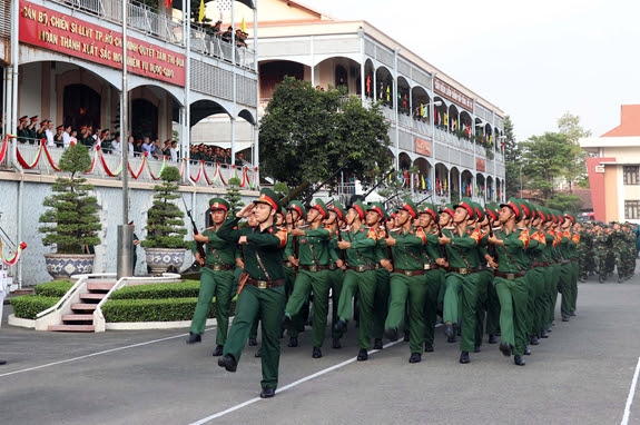 Toàn quân sôi nổi ra quân huấn luyện năm 2019